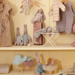 Maileg Iron And Ironing Board 7 Maileg Iron And Ironing Board -Children Toy Store 11 2111 00 01