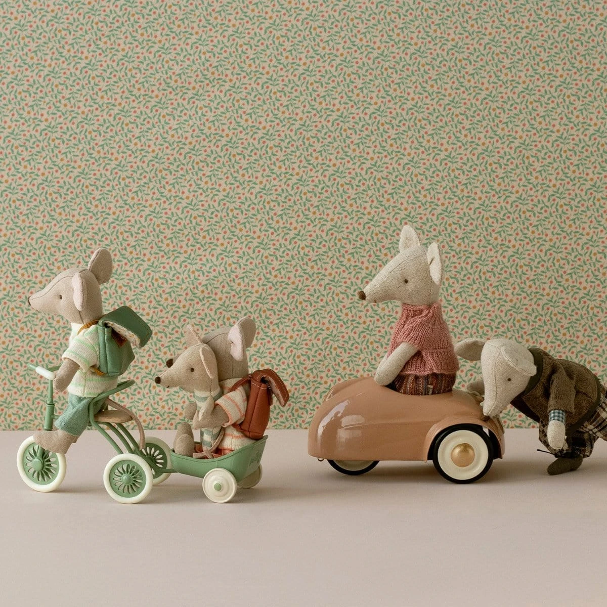 Maileg Tricycle Trailer Mouse Red 5 Maileg Tricycle Trailer Mouse Red - Image 3