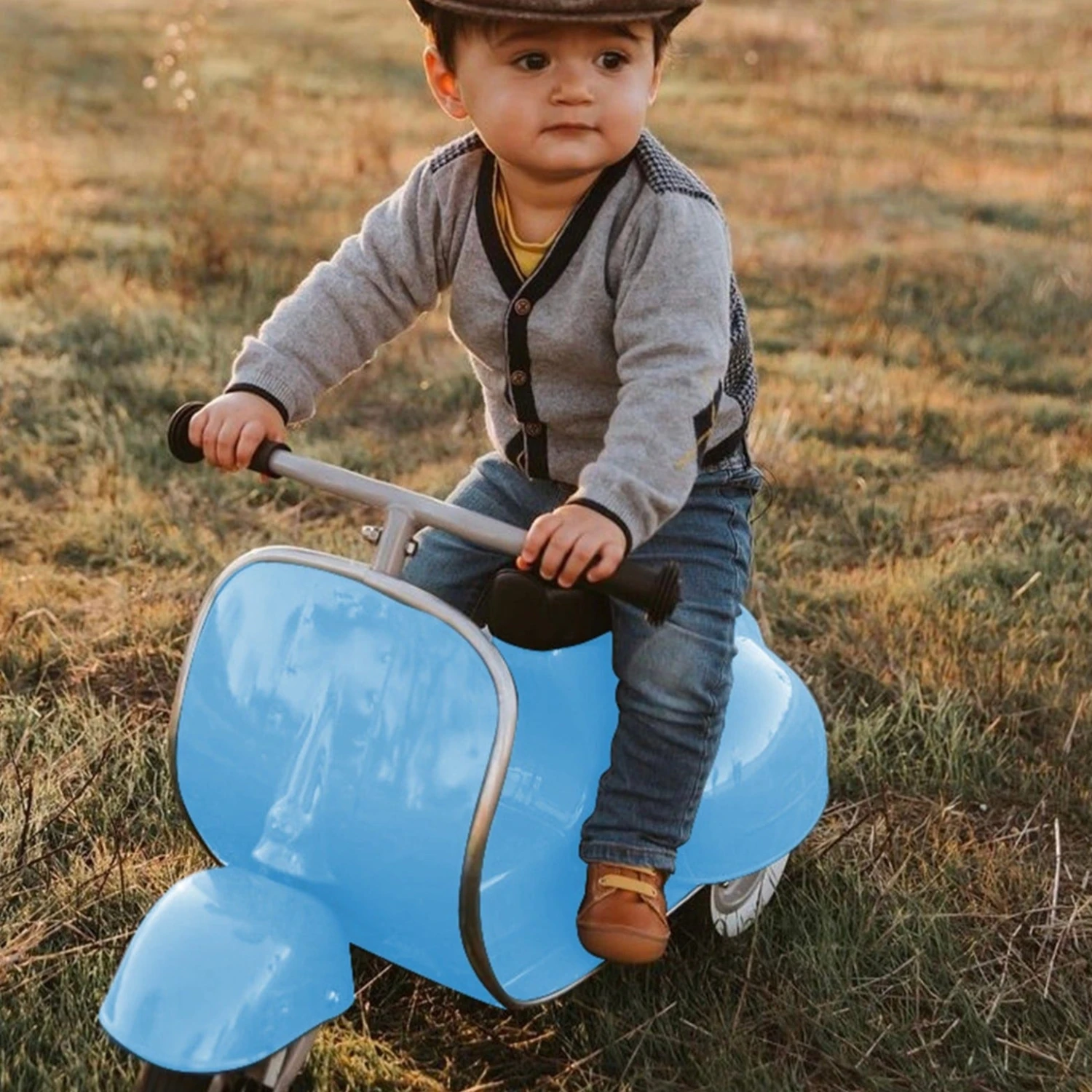 Ambosstoys Primo Classic Sky Blue Ride-On (Leather Seat) 10 Ambosstoys Primo Classic Sky Blue Ride-On (Leather Seat) - Image 8