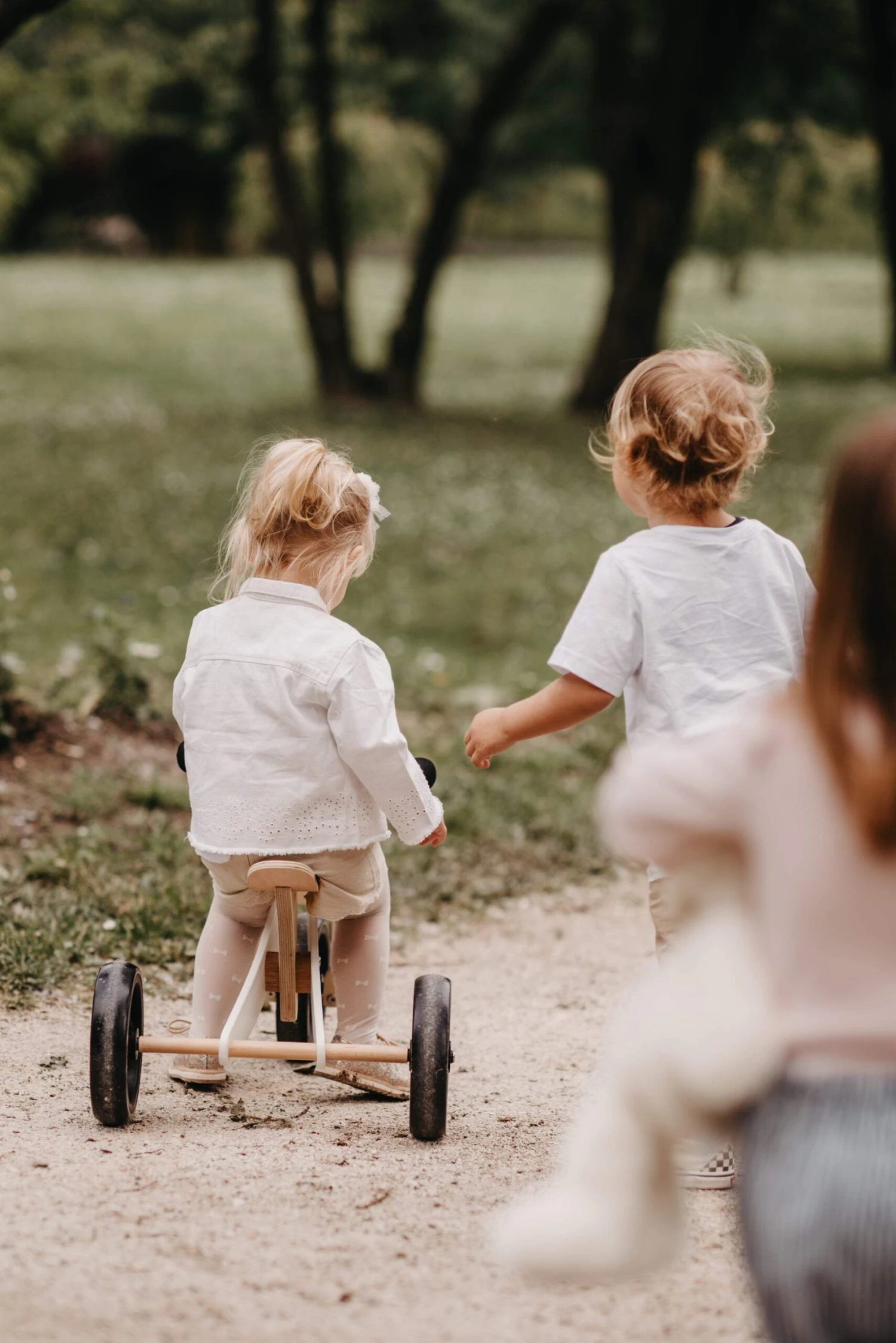 Kinderfeets 2-In-1 Tiny Tot Plus Tricycle & Balance Bike - White 6 Kinderfeets 2-In-1 Tiny Tot Plus Tricycle & Balance Bike - White - Image 4