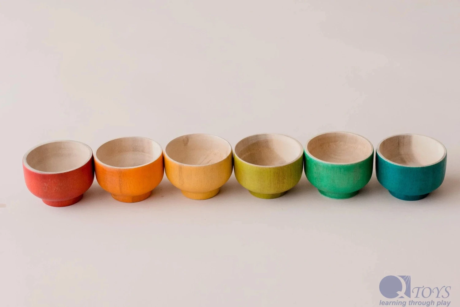 QToys Rainbow Sorting Bowls 4 QToys Rainbow Sorting Bowls - Image 2
