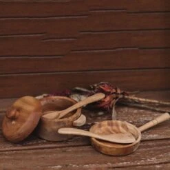 QToys Mahogany Pot And Pan Set