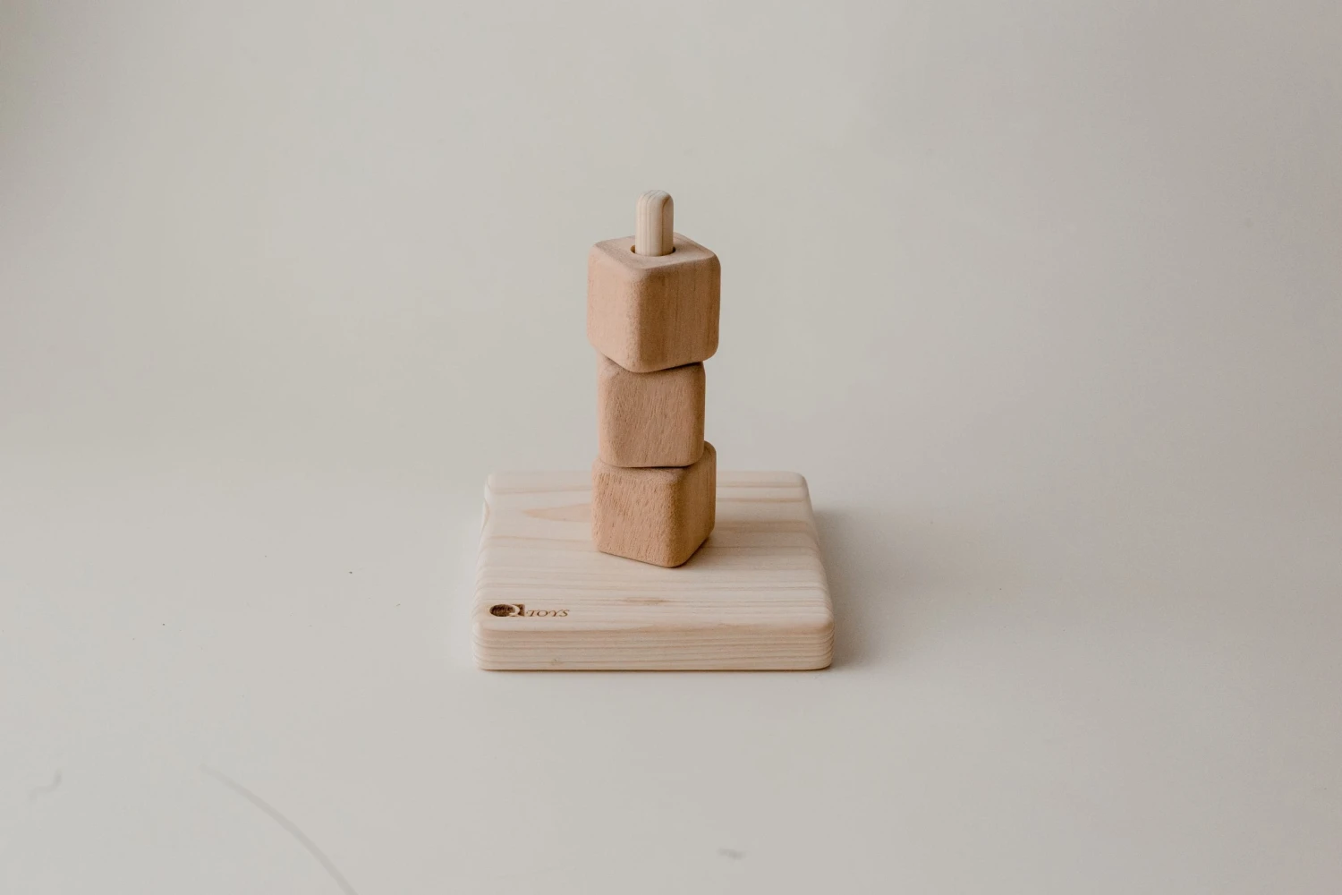 QToys Vertical Block Stacker 7 QToys Vertical Block Stacker - Image 5