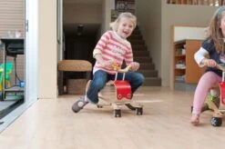 Wishbone Flip - Red -Children Toy Store GrantMaidenFlipshoot21Aug11122