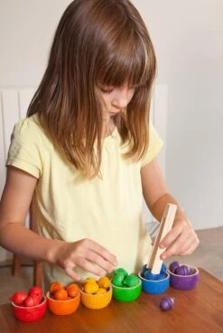 Grapat Coloured Bowls & Acorns 12 Grapat Coloured Bowls & Acorns -Children Toy Store Grapat Bowls Acorns 06