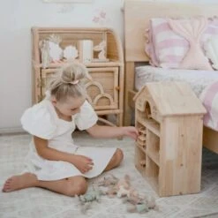 QToys Classic Wooden Dollhouse -Children Toy Store ImaginativePlay12