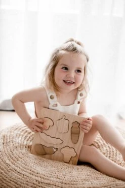 QToys Vegetable Shape Puzzle 10 QToys Vegetable Shape Puzzle -Children Toy Store QToysVegetableShapePuzzle 1