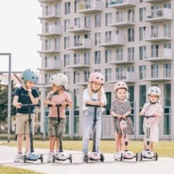 Scoot & Ride Highwaykick 3 Scooter - LED Rose -Children Toy Store SNR963464