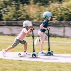 Scoot & Ride Highwaykick 3 Scooter - LED Steel -Children Toy Store SNR963474