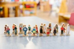 Freckled Frog People Around The World -Children Toy Store TheFreckledFrogPeopleAroundtheWorld 3