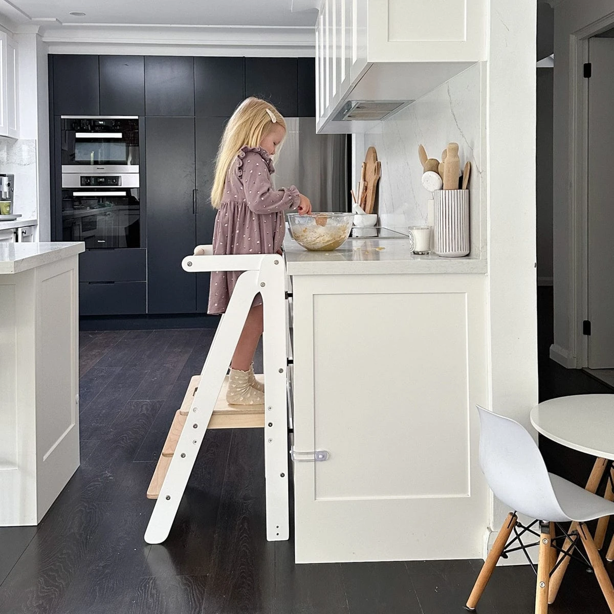 Toypark Folding Learning Tower - White/Natural 10 Toypark Folding Learning Tower - White/Natural - Image 8