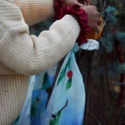 Sarah's Silks Wrist Streamers -Children Toy Store illustratedminiwriststreamer1 800x 6de4f905 b1e4 4320 a590 9e42ff0f722f