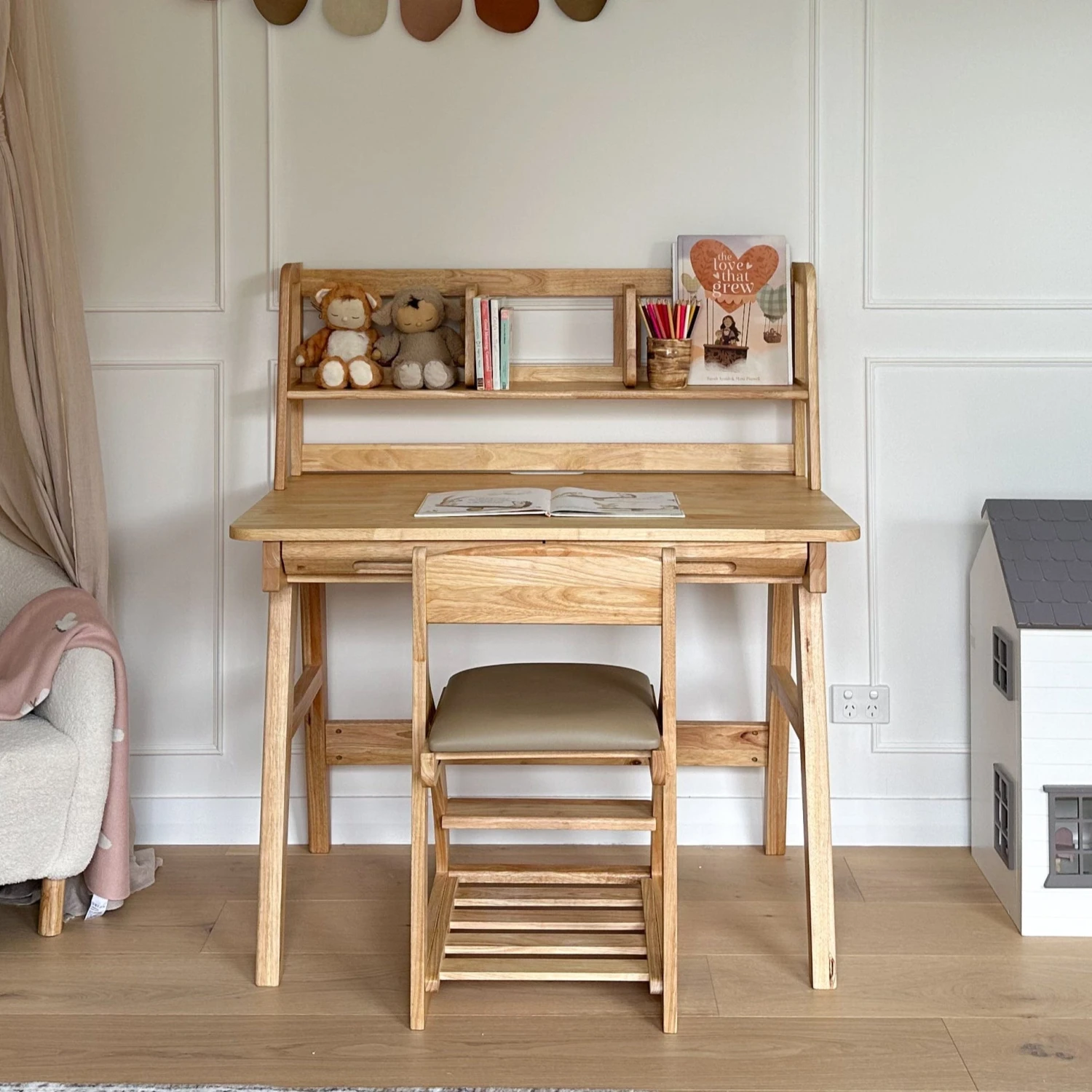 My Duckling Montessori Solid Wood Study Desk 7 My Duckling Montessori Solid Wood Study Desk - Image 5
