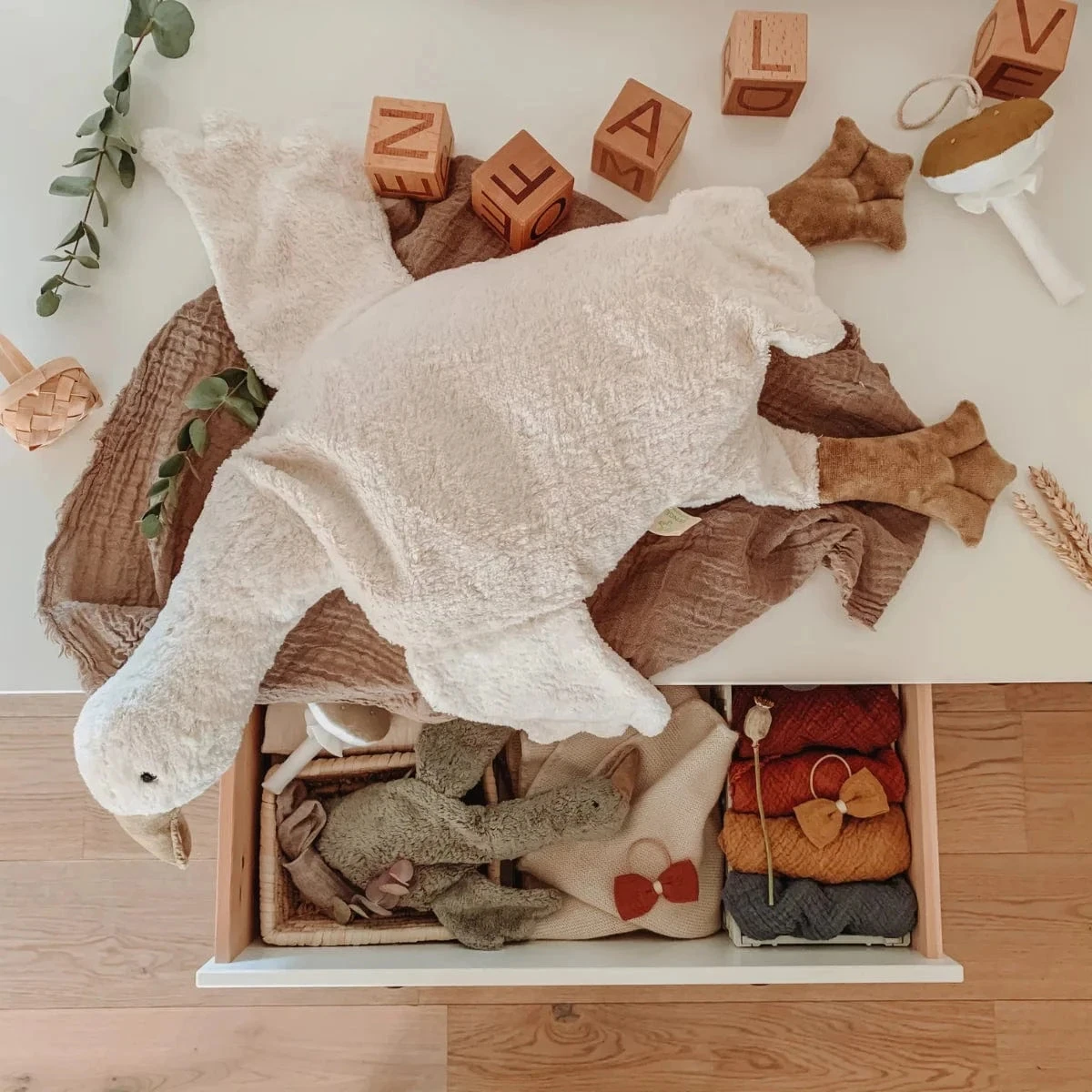 SENGER Cuddly Animal - Goose Large W Removable Heat/Cool Pack 4 SENGER Cuddly Animal - Goose Large W Removable Heat/Cool Pack - Image 2